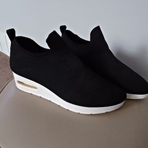 New DNKY vomens Angie slip on low Ankle platform Casual and fashion sneakers